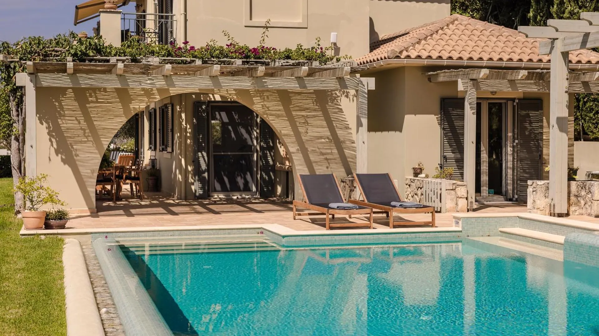 Sarlata Villas 0*, Svoronata Greece
