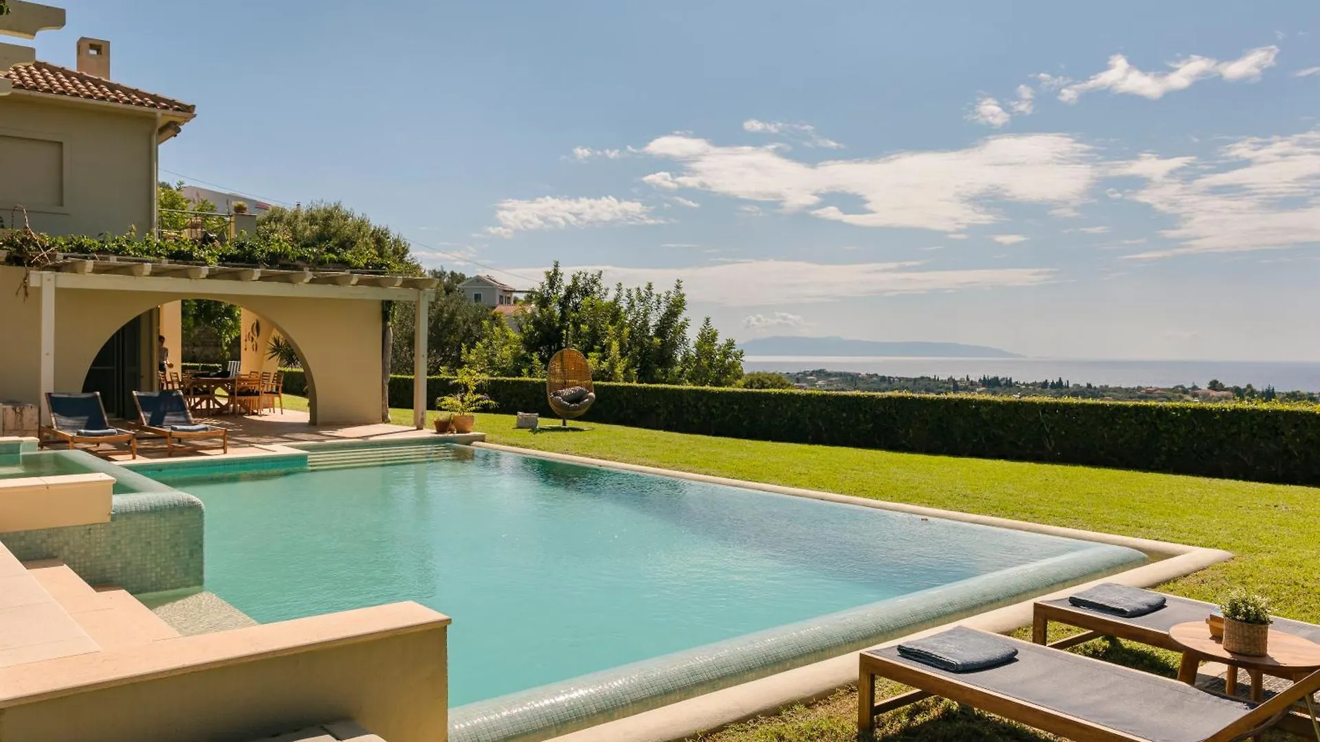 Sarlata Villas Greece